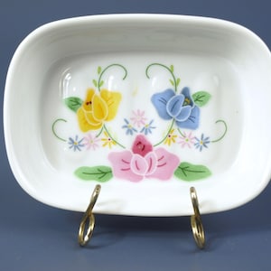 Saboneteira floral de cerâmica japonesa rara e vintage UCGG - porta-joias / bandeja decorativa pequena - 12,7 cm x 8,9 cm - ótimo estado