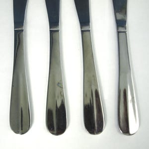 Vintage Set of 4 Pfaltzgraff Stainless Steel Butter Knives - &quot;Legacy&quot; Pattern - 9&quot; Long w/ Glossy Finish - Good Used Condition