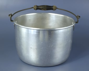 Vintage Buckeye Aluminum Stock Pot with Bail Handle – 1930s-1950s Mid-Century Kitchenware, Made in Wooster Ohio, Rustic Camping Cookware