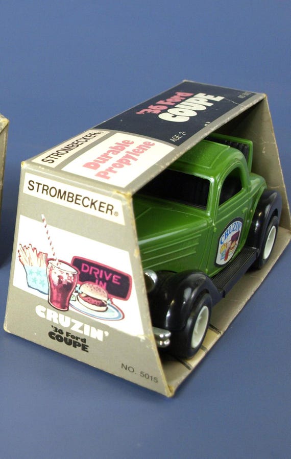 Vintage Strombecker 1936 Ford Coupe Cruzin Green Plastic Toy Car