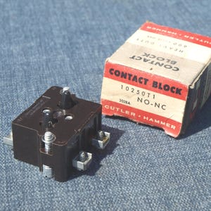 Cutler Hammer Heavy Duty Contact Block 600 volts max 10250T1 NO-NC - NOS