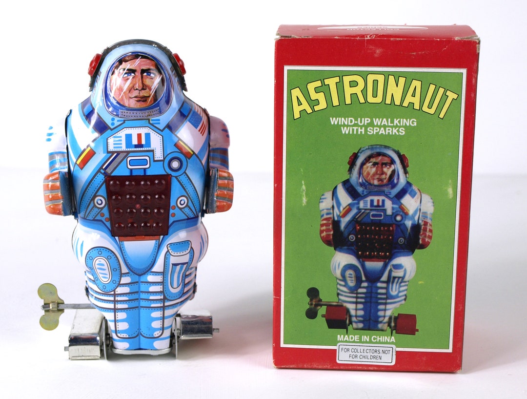 超歓迎された Wind-up Walking in Made - 1960s Circa Sparks, W/ Astronaut その他