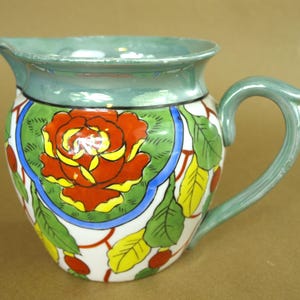 Vintage Japanischer Tashiro Shoten Lusterware Krug mit Blumen-Blatt / Beeren-Muster in Grün & Gelb - Handbemalte Mid Century Japan Majolika