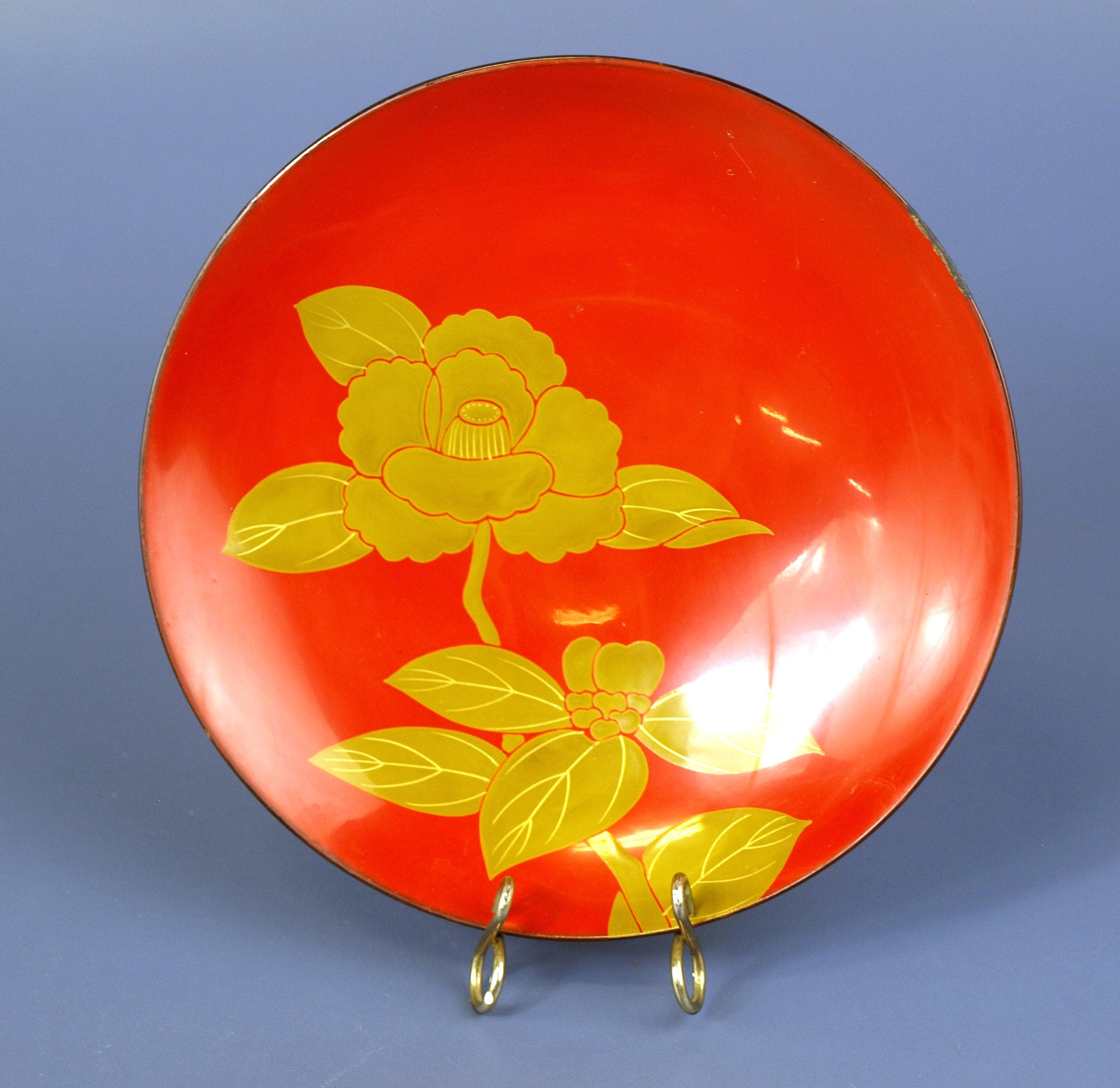 Antique Japanese Maki-e Lacquered 6.5