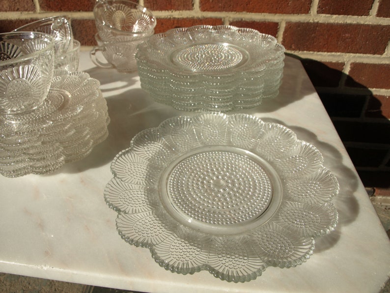 Tea Cups And Saucers Floral Pattern 8 Place Setting 24 Total Rare Indiana Glass Co Hobnail