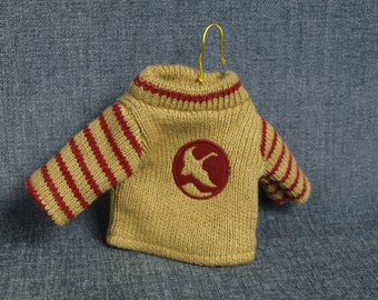 Gander Mountain Store Gift Card Holder Mini Christmas Sweater Ornament on Mini Gold Hanger