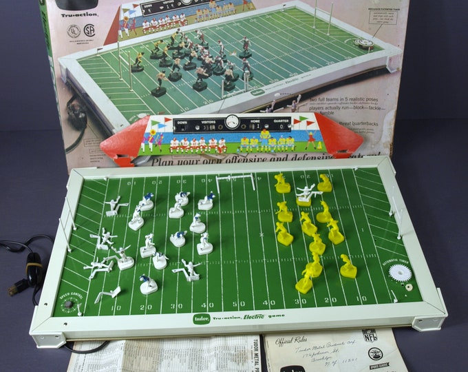 Vintage 1968 Tudor Electric vibrating Football Board Game Model 500