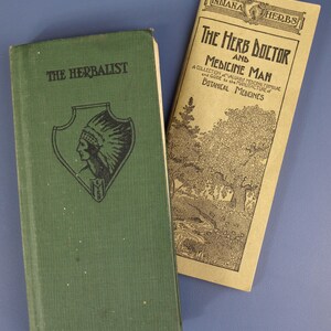 Der Kräuterkundler (1934) & Der Kräuterdoktor und Medizinmann (1922) von Meyer, Joseph E. - Erschienen bei Indiana Botanic Gardens - VG Zustand