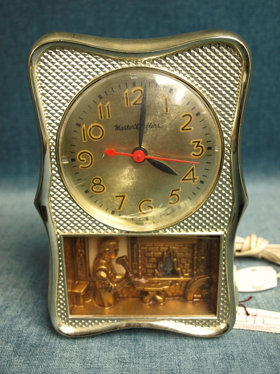Vintage Master Crafters Metal Wall Clock Model 524 Gold Tone