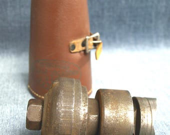 Conjunto de punções vintage Greenlee nº 737 para conduítes de 1,5" e 2" com estojo de couro em bom estado.