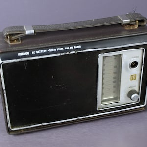Vintage Radio Lot, 3 Radios Included, One W/ Cassette Deck - ONLY 2 ...