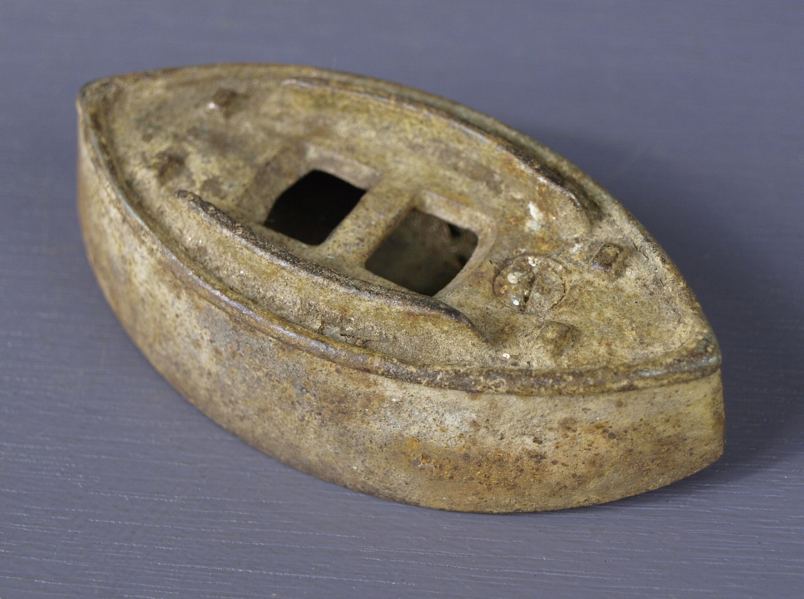 Antique Sad Iron, Cast Iron Circa 1920's - No Handle - 3.5" long x 1.75" wide x 1" deep - Good+