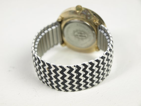 Geneva platinum wrist watch store
