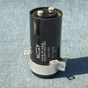 Mallory Large Capacitor 500 Mfd 200 VDC Pos. Red HC 20005 - NOS