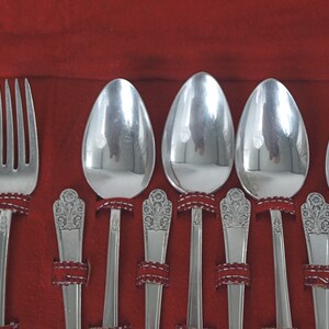 International Silver Precious 1941 Deluxe Rogers Silverplate Flatware – Choose Your Piece – USA Made