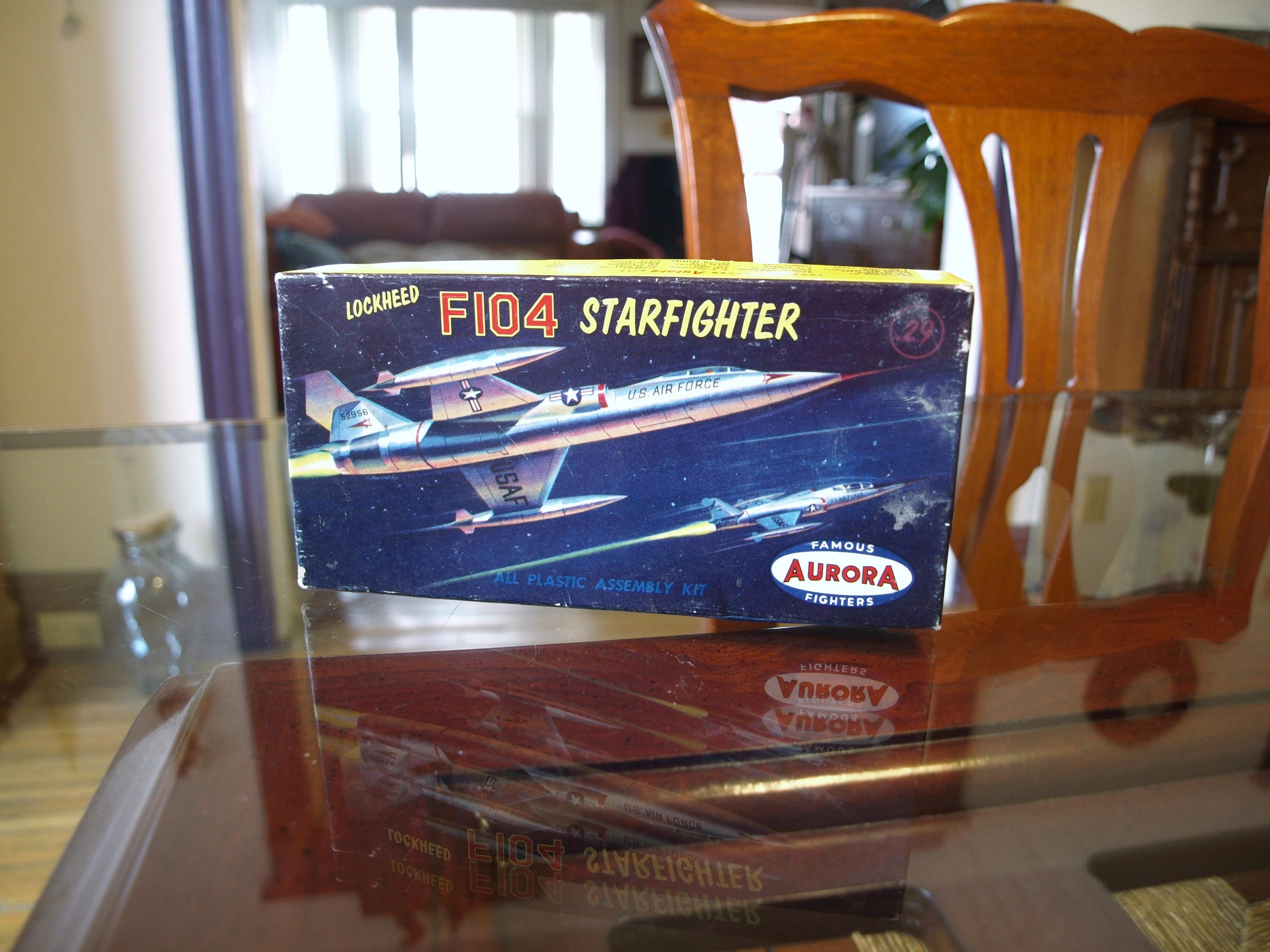 beautiful box 1957 Aurora Un Made plastic kit of an Lockheed F-104 star fighter 