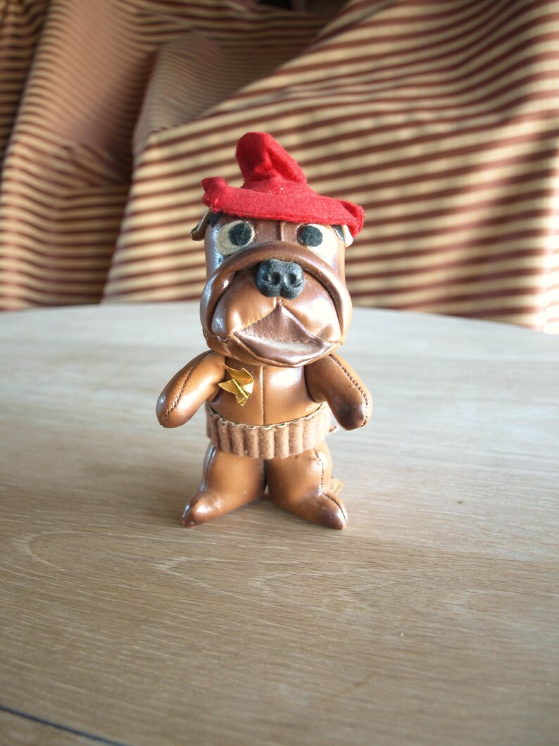 725 TKR made in Japan with Tags \u2013 Stuffed Bull Dog Sheriff Vintage Jestia Vinyl Dog No