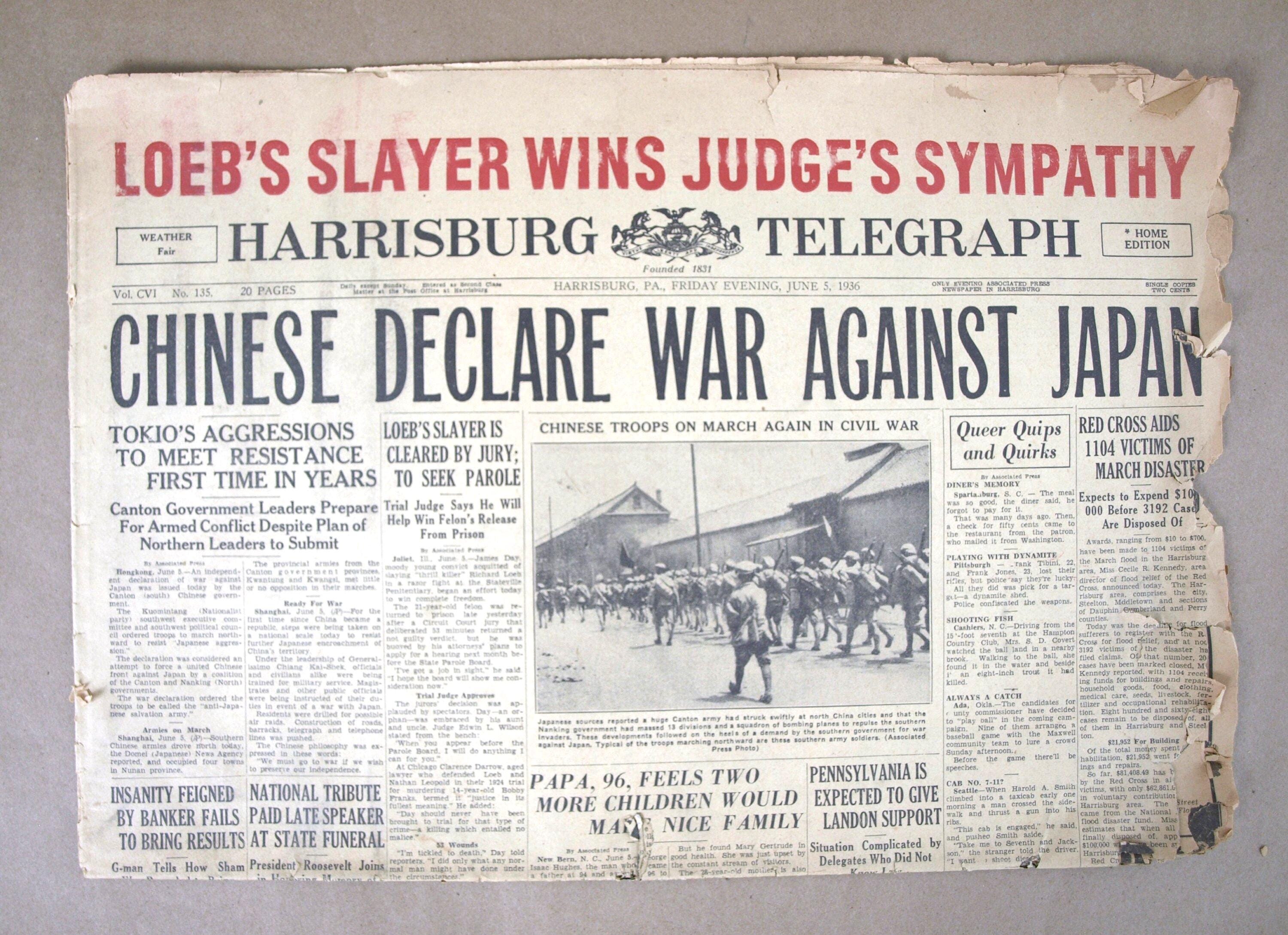 洋書 WAR PAPERS Vintage WWII Newspaper 