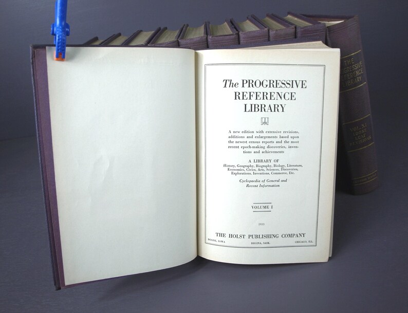 The Progressive Reference Library 1933 Book Set Encyclopedia with 11 Volumes - Bernhart P. Holst Editor - Holst Publishing Co - VG+ Complete image 8