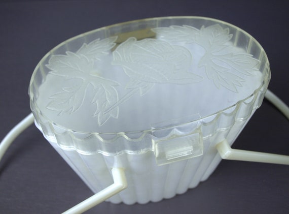 Vintage Plastic Basket Purse w/ Clear Rose Engrav… - image 9