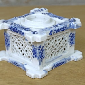 Antieke Hirado handgeschilderde porseleinen inktpot, circa 1900 - Made in Japan - geen deksel - redelijke staat +