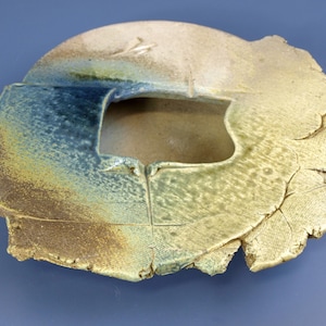 Craig Easter Studio Californië aardewerk handgemaakt eigentijds modern aardewerk bloempot middelpunt met organisch ontwerp, ondertekend door kunstenaar