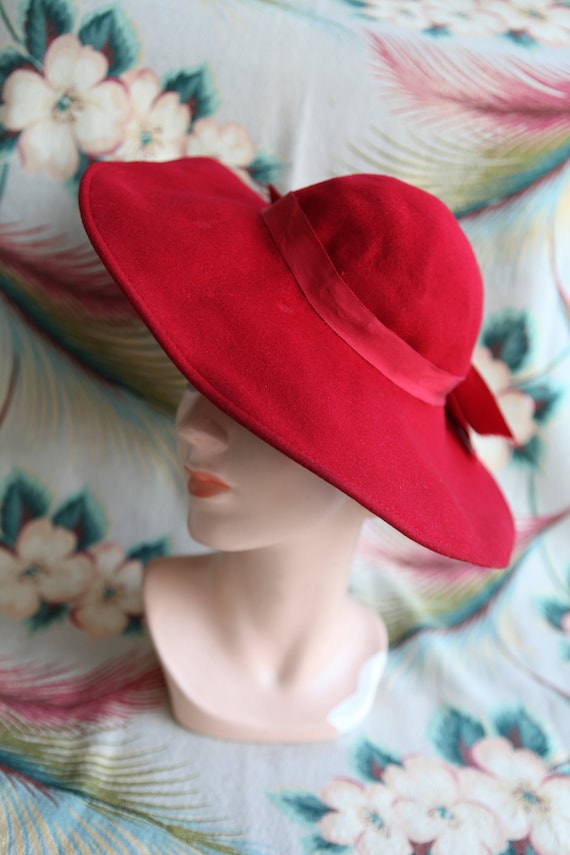 1940s Red Wide Brim Wool Sun Hat