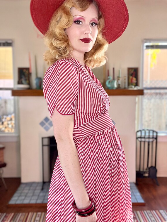 1930s Peppermint Stripe Red + White Dress | Size … - image 5