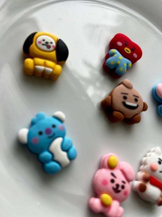 BT21 VAN プラッシュドール & BTS カレンダーセット ポストカードセット(NEXT STAGE) BT21 – LINE FRIENDS SQUARE