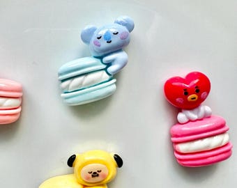BT21 VAN プラッシュドール & BTS カレンダーセット ポストカードセット(NEXT STAGE) BT21 – LINE FRIENDS SQUARE