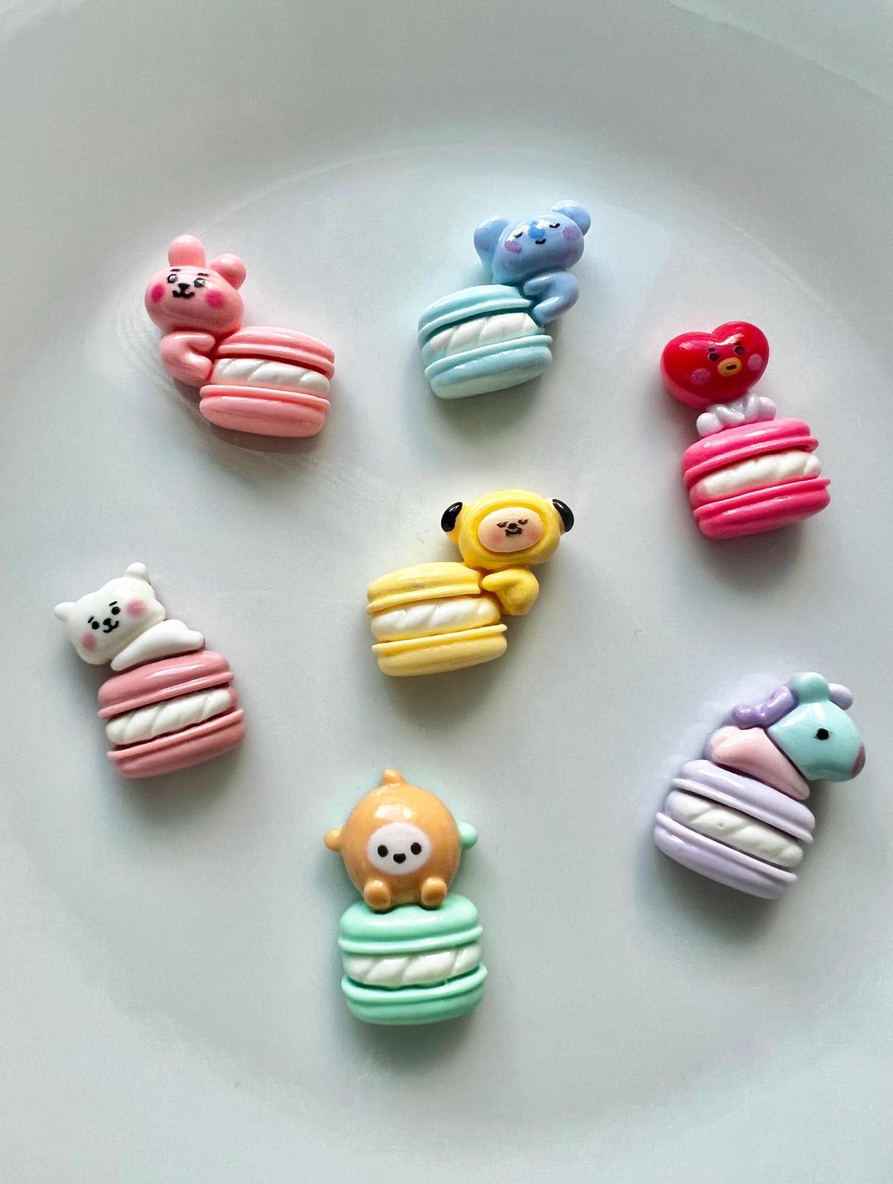 BT21 VAN プラッシュドール & BTS カレンダーセット il_340x270.5460242616_96aa.jpg