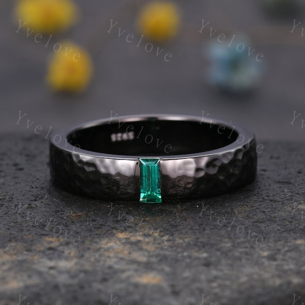 Mens Emerald Wedding Band Baguette Cut Green Emerald Band 5mm Black Band Ring Mens Hammered Stacking Matching Band Retro Vintage Ring Gift