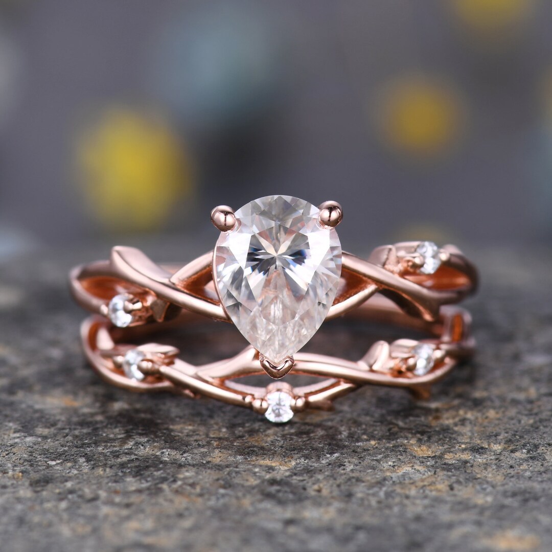 1.5 Carat Moissanite Teardrop Duo Ring Set