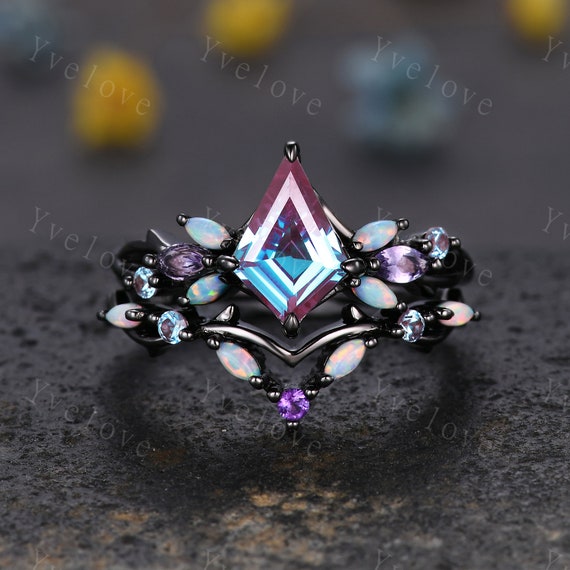 Black gold alexandrite ring clearance