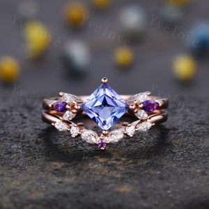 Vintage Princess Cut Tanzanite Engagement Ring Set Rose Gold Women Moissanite Amethyst Gem Matching Band Promise Bridal Stacking Ring Set