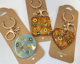 Bee Keychain // Handmade resin // Cute - Kawaii accessories