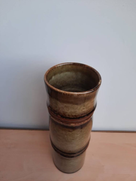 ロールストランドの Olle Alberius 竹製花瓶。ロールストランドの