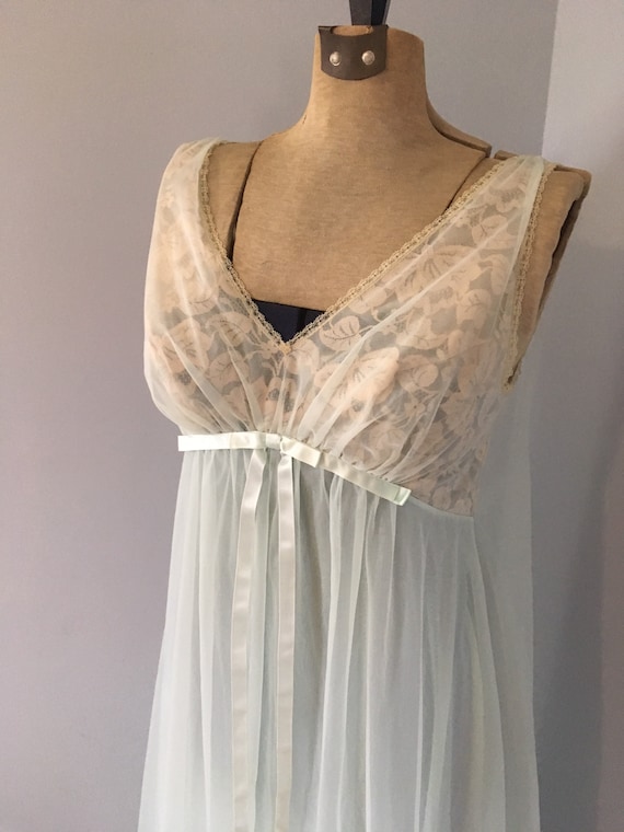 Vintage Vanity Fair Chiffon Shadow line Nightgown