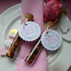 Guest gift wedding tea in a test tube image 1