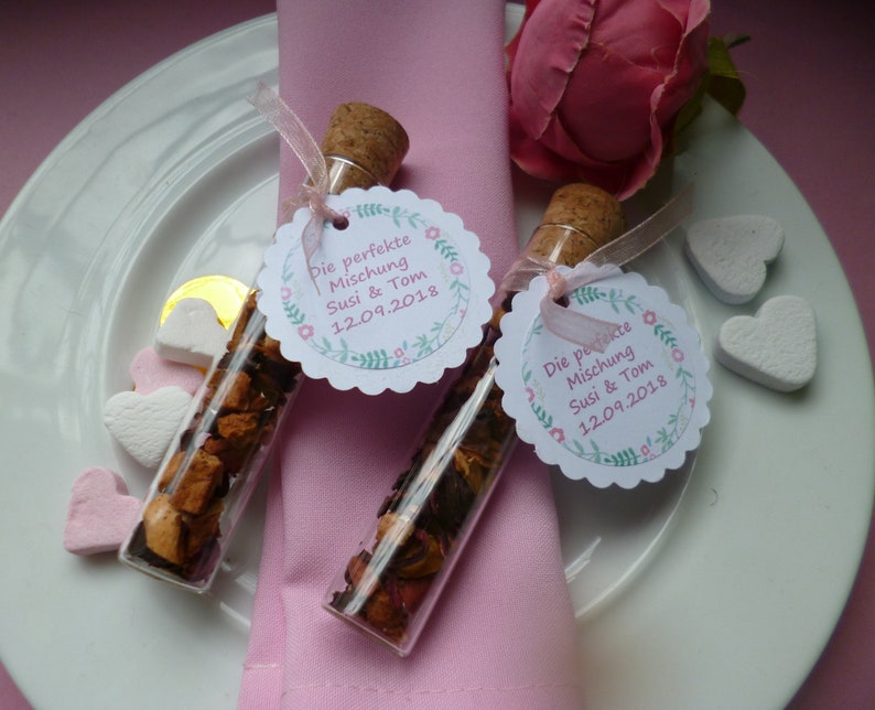 Guest gift wedding tea in a test tube image 4