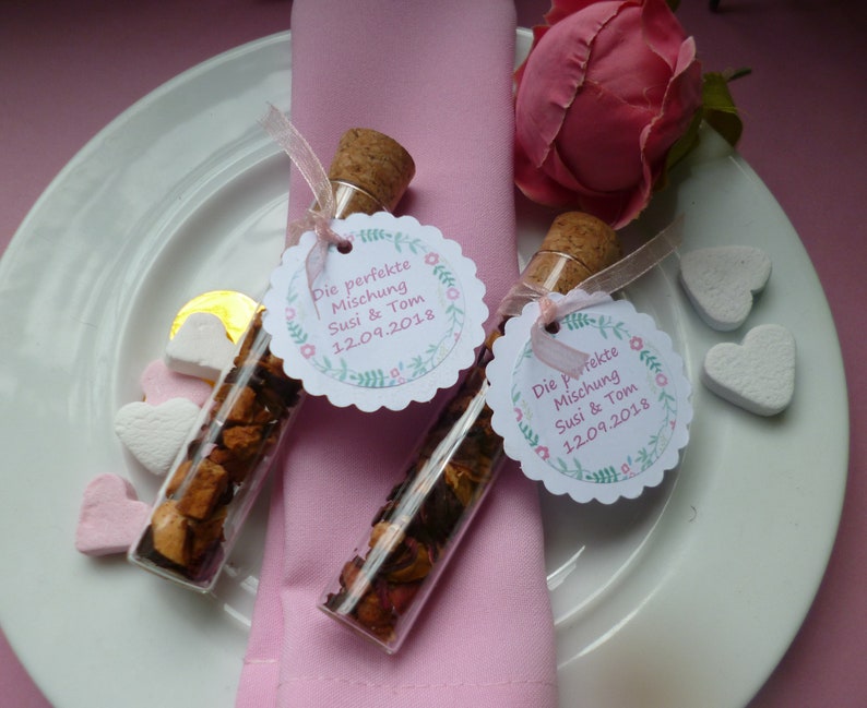 Guest gift wedding tea in a test tube image 3