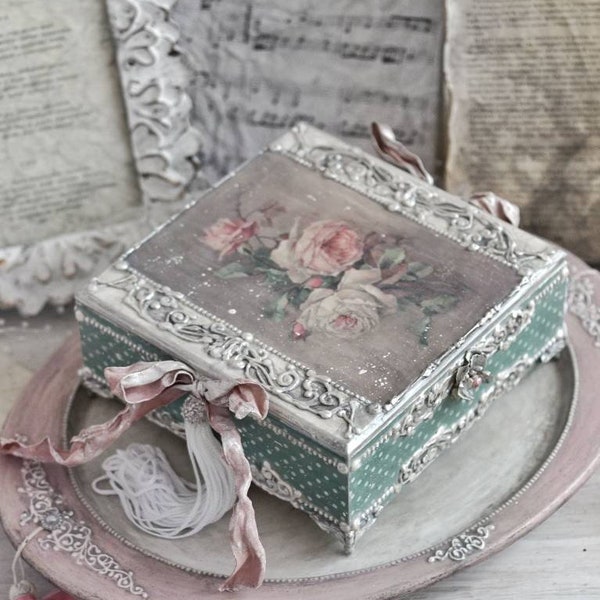 Very antique looking handmade box , Romantic decoupage box with roses,  shabby chic decor, jewellery box, decoupage box, vintage box