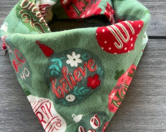 Christmas Ornamenta with  Greetings/Sayings on Green Flannel Cotton Pet Bandana/Scarf