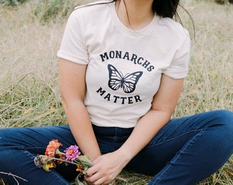 Monarchs Butterfly Tee, Butterfly Shirt, Pollinator Tshirt, Monarch Butterfly Shirt for Women, Gift for Nature Lover, Environment Shirt