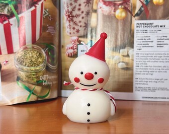 Snowman Candle – English Pear & Freesia Scent – Christmas Candle – Holiday Home Decor – Cute Winter Gift – Handmade Soy Wax Candle