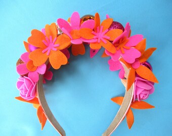 Rose fuchsia et orange, couronne de fleurs, Ibiza, bandeau de festival, bandeau boule à facettes, bandeau boule disco, casque de festival, bouquetière