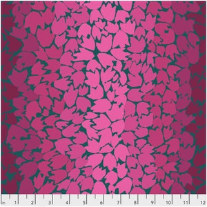 Free Spirit Fabric - Ombre Leaves in Pink by Kaffee Fassett Collective - 100 % cotton