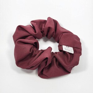 scrunchie, elastic, plain fabric, mahogany color image 3