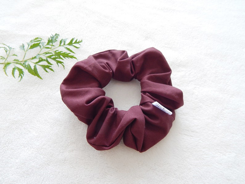 scrunchie, elastic, plain fabric, mahogany color image 1