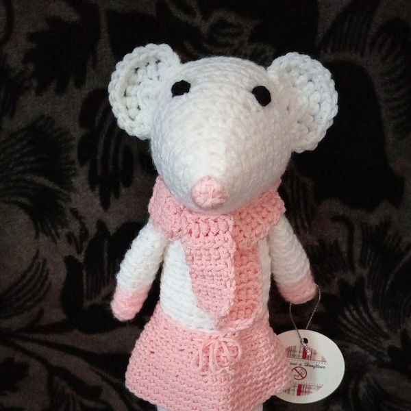 souris ballerine doudou amigurumi tricot au crochet fait main en laine acrylique et coton